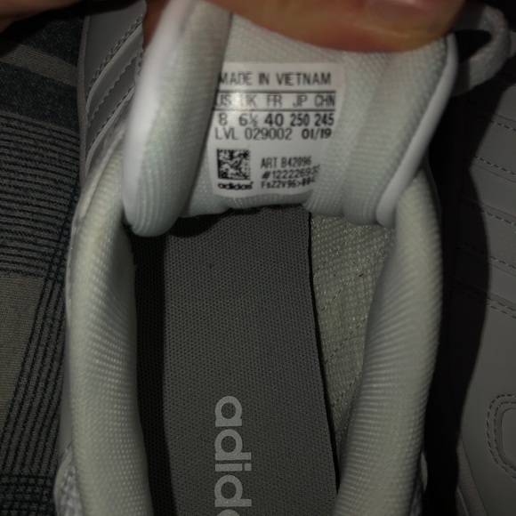 Adidas - Picture 4 of 4